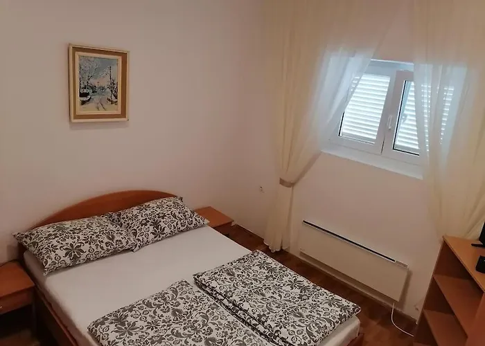 Sasa C Apartmán *